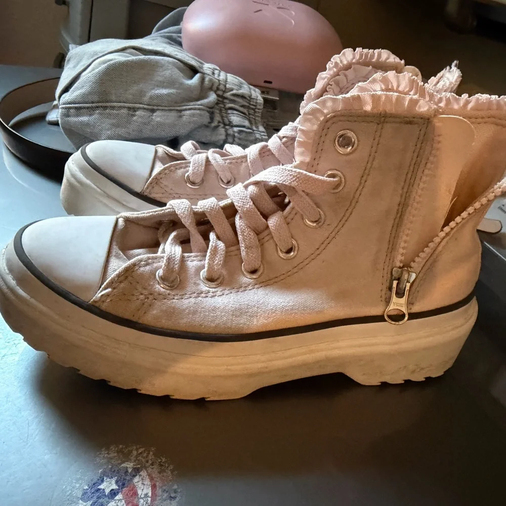 Converse Light Pink High-Top Sneakers - Picture 2 of 4